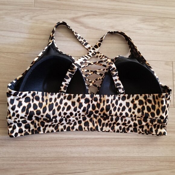 Torrid Wireless XO Triangle Swim Top Bikini Leopard Animal Cheetah Plus 2X $75 - Picture 15 of 16